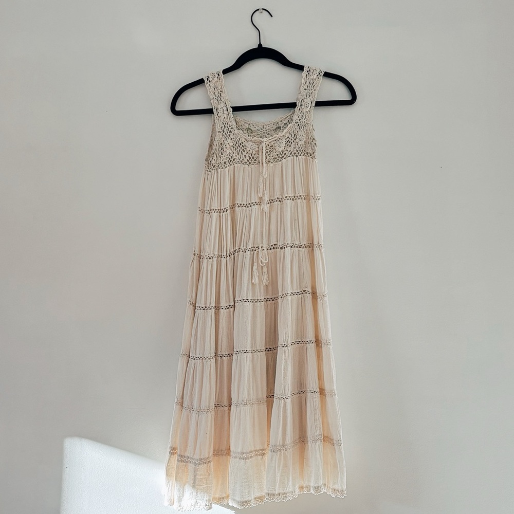 Vintage 70’s crochet lace boho dream dress